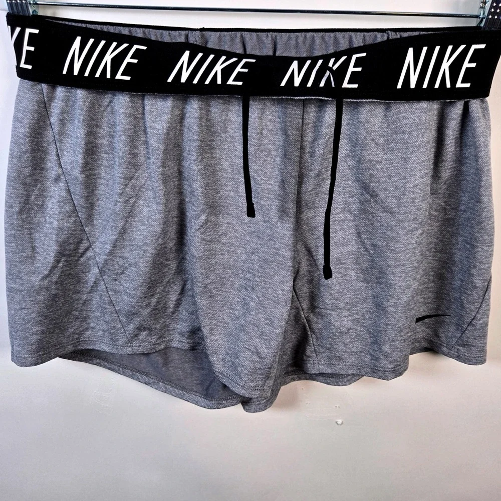 Nike Dri-FIT Womens Heather Grey Athletic Shorts Size Small Fold-over Waistband